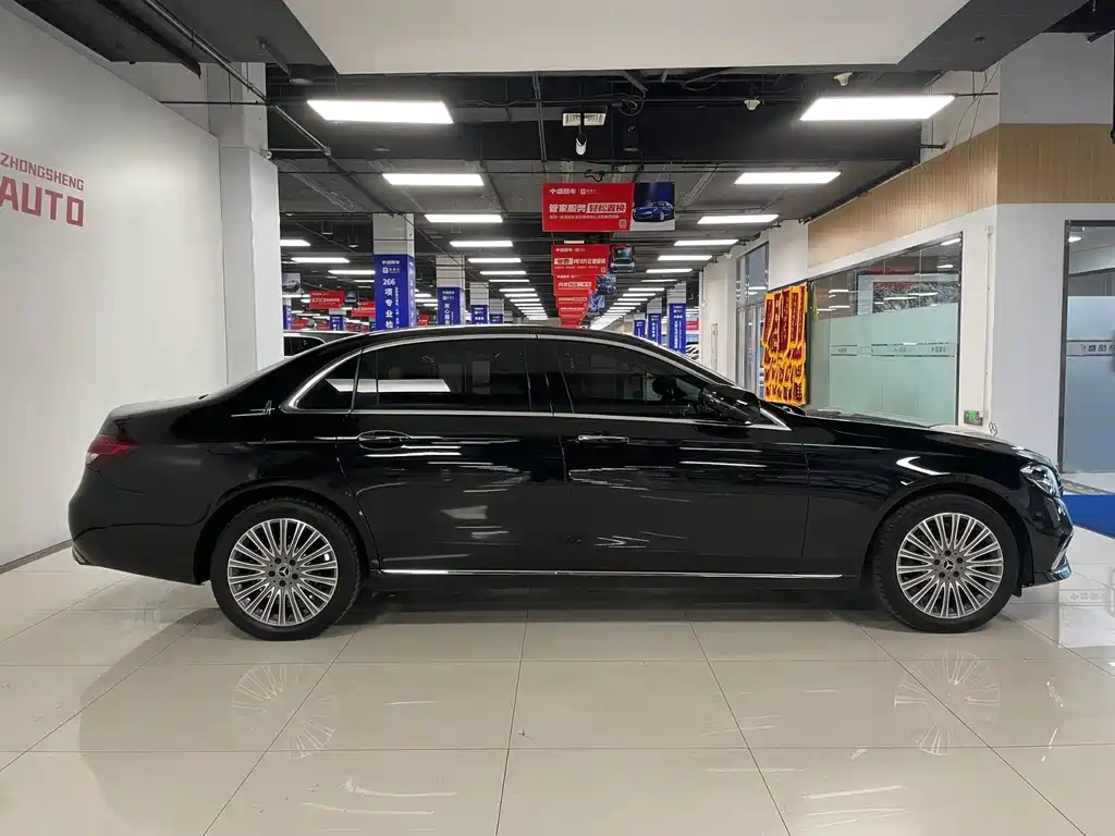 Mercedes-Benz E-Class 2023
