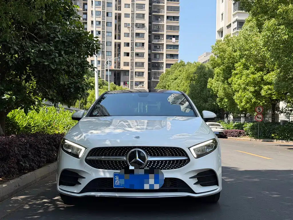 Mercedes-Benz A-Class 2021 — фото 2