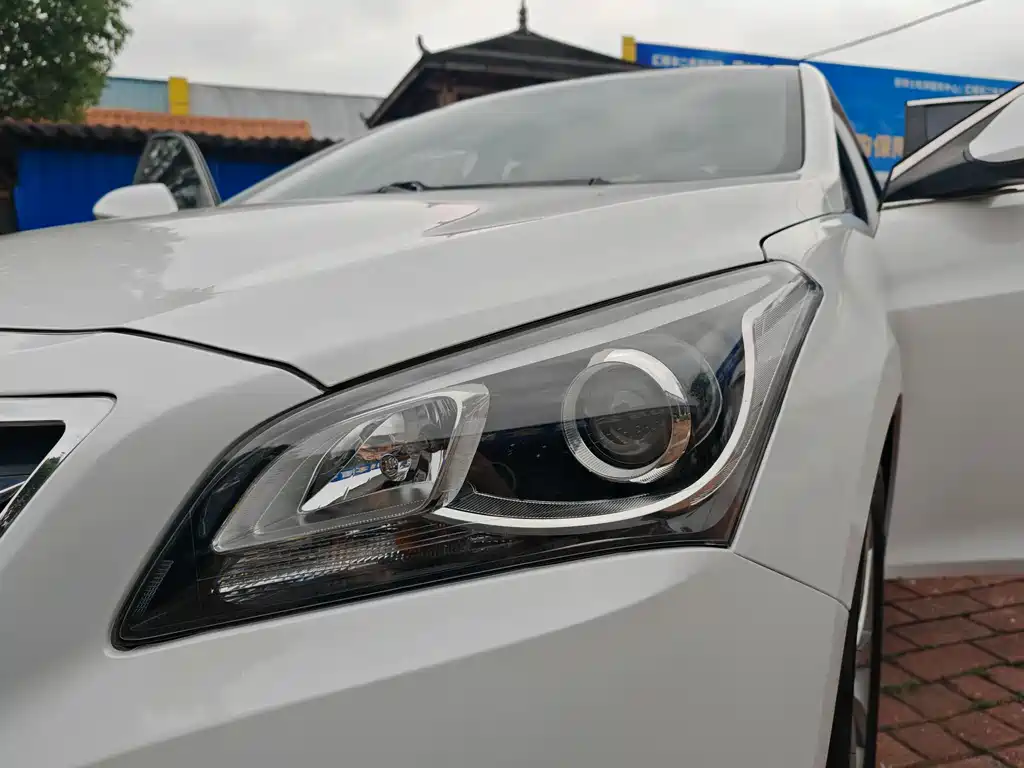 Hyundai Mistra 2015 — фото 12