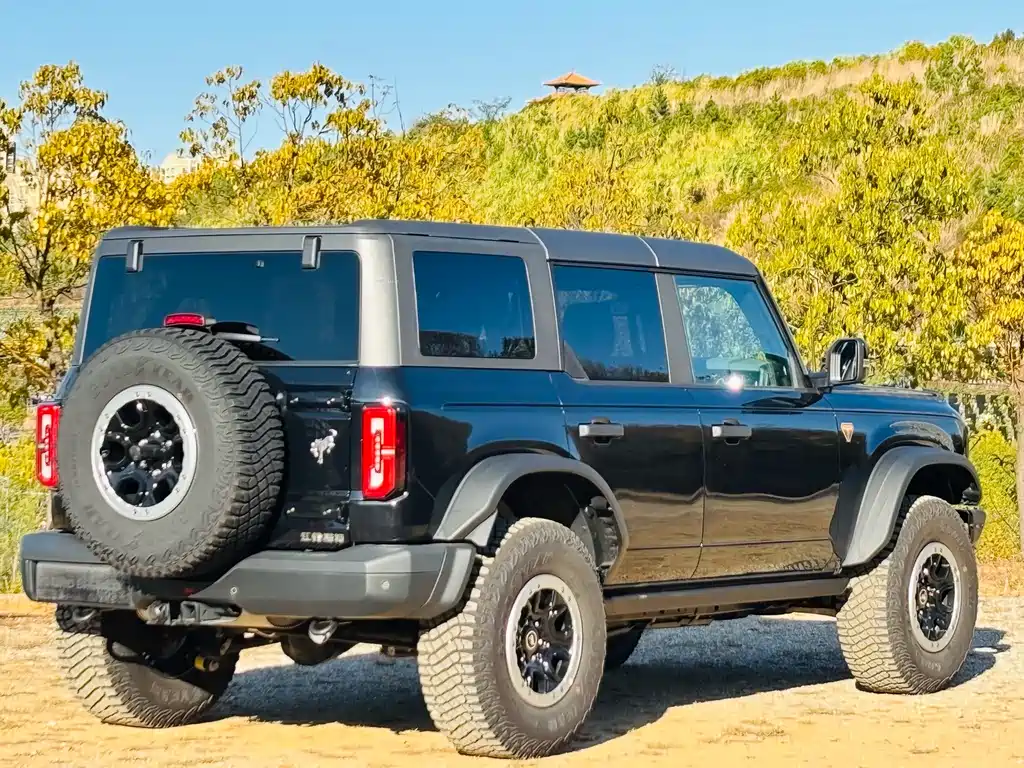 Ford Bronco 2025 — фото 15