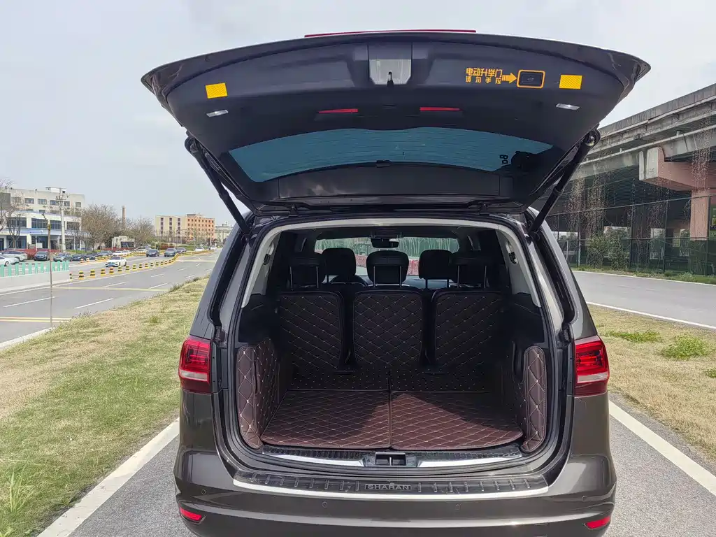 Volkswagen Sharan 2017 — фото 22