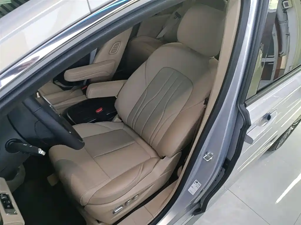 Buick GL8 Hybrid 2025 — фото 15