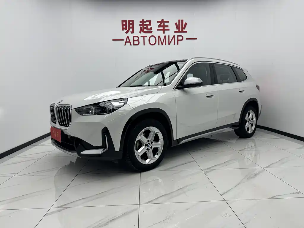 BMW X1 2023 — фото 1