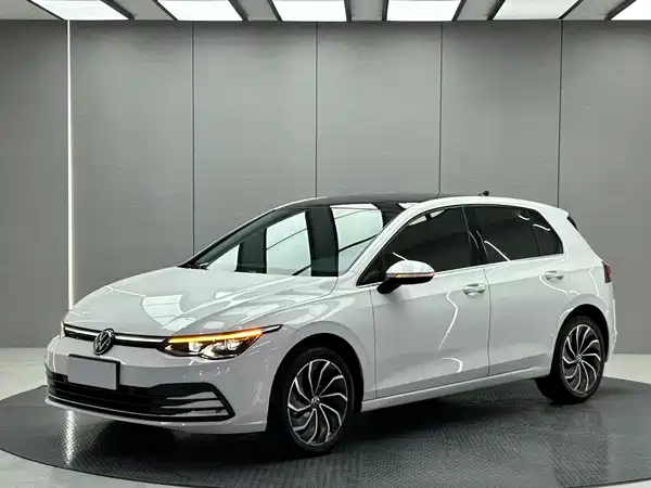 Volkswagen Golf 2021