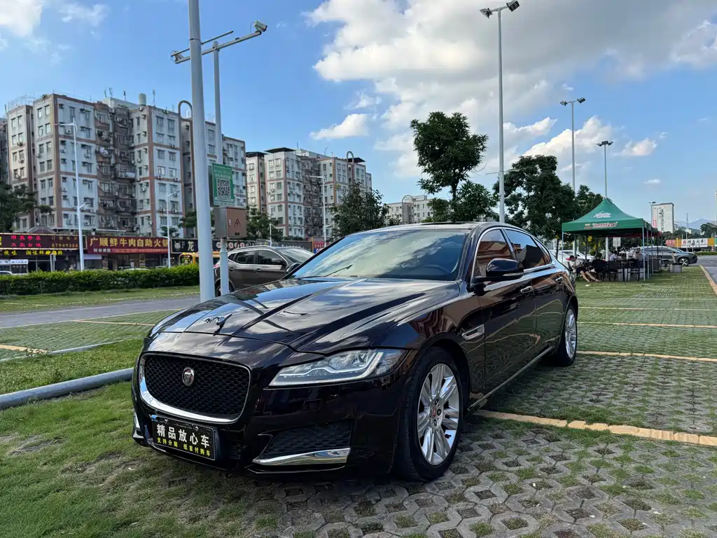Jaguar XFL 2018 — фото 1