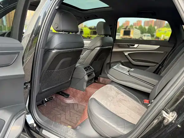 Audi A6L 2022