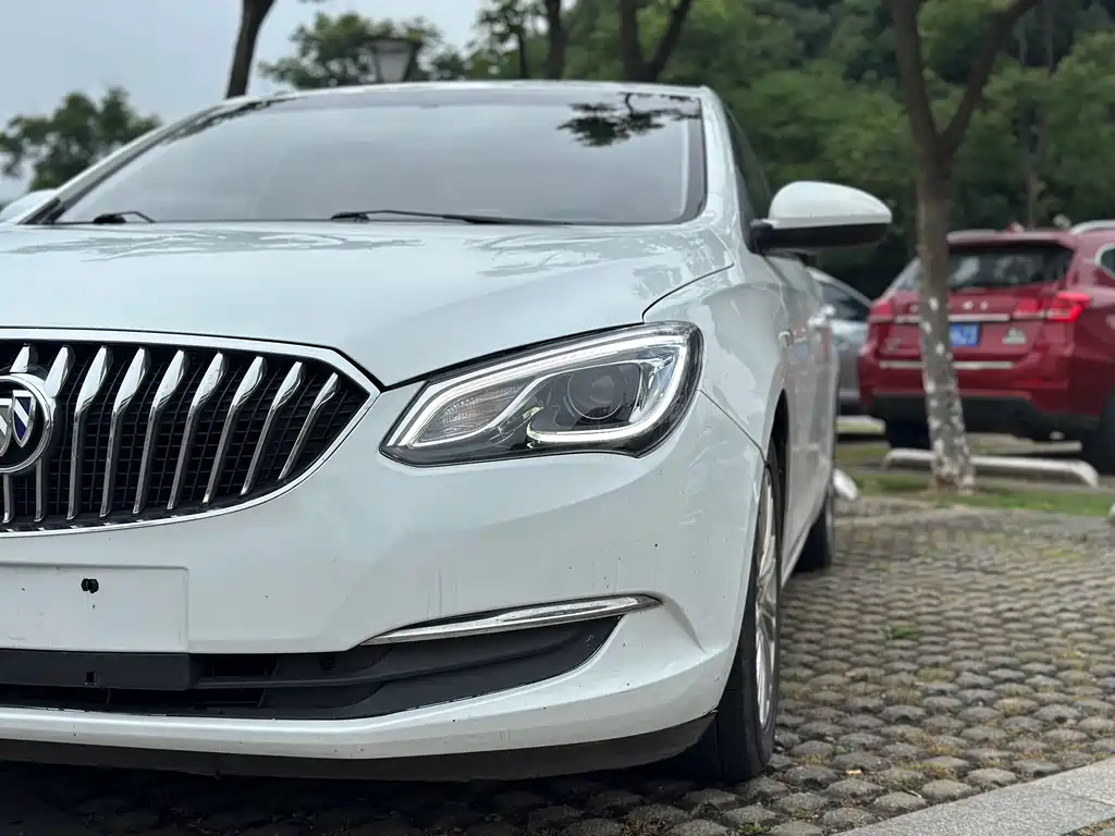 Buick Excelle 2016 — фото 19