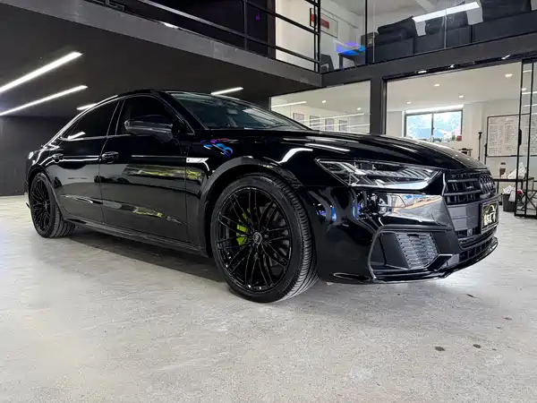 Audi A7L 2022
