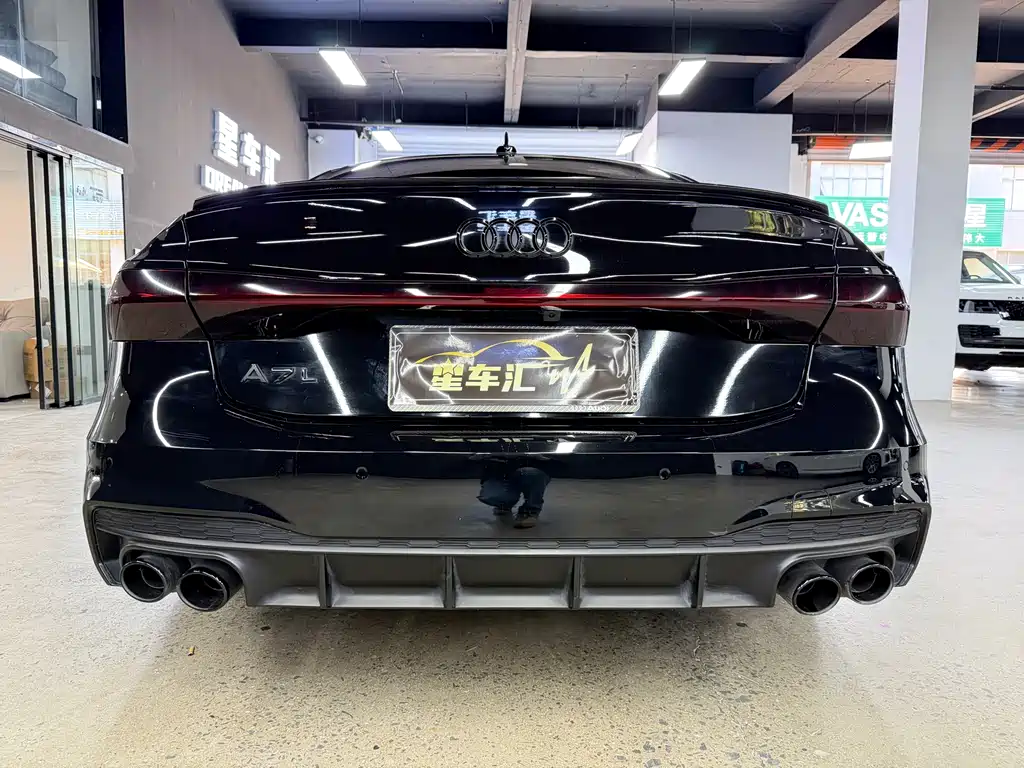 Audi A7L 2023 — фото 12