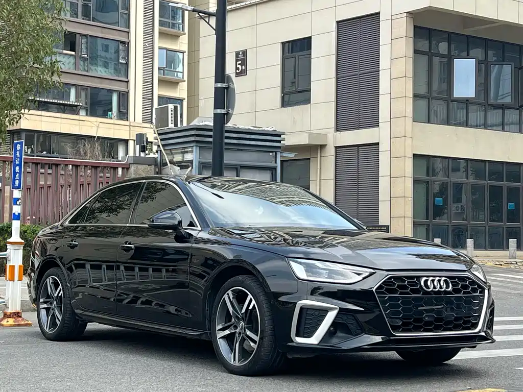 Audi A4L 2021 — фото 3