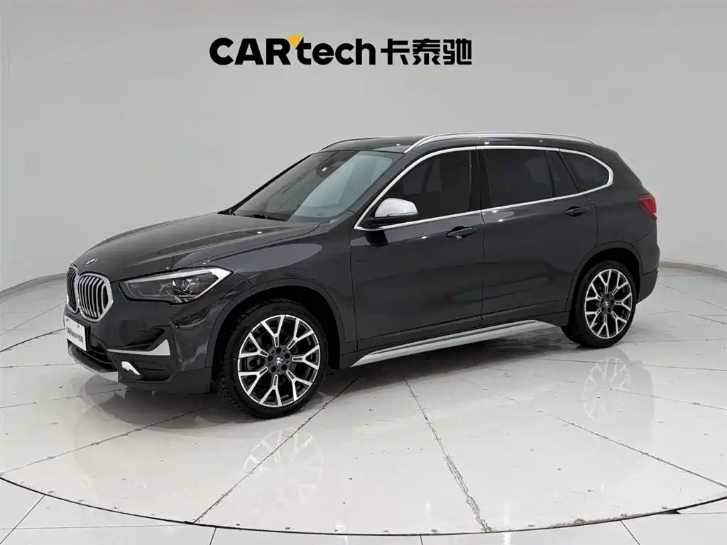 BMW X1 2021 — фото 1
