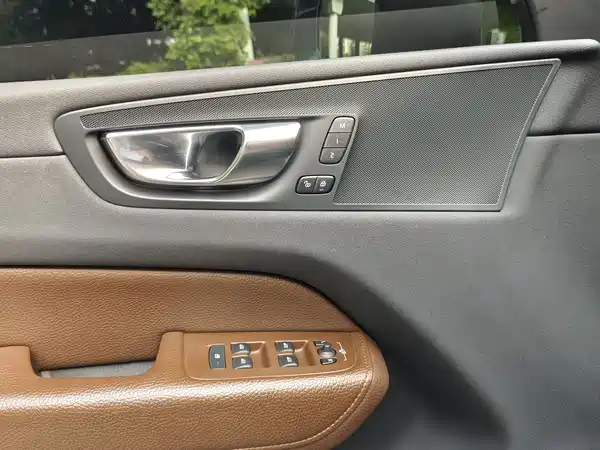 Volvo XC60 2021