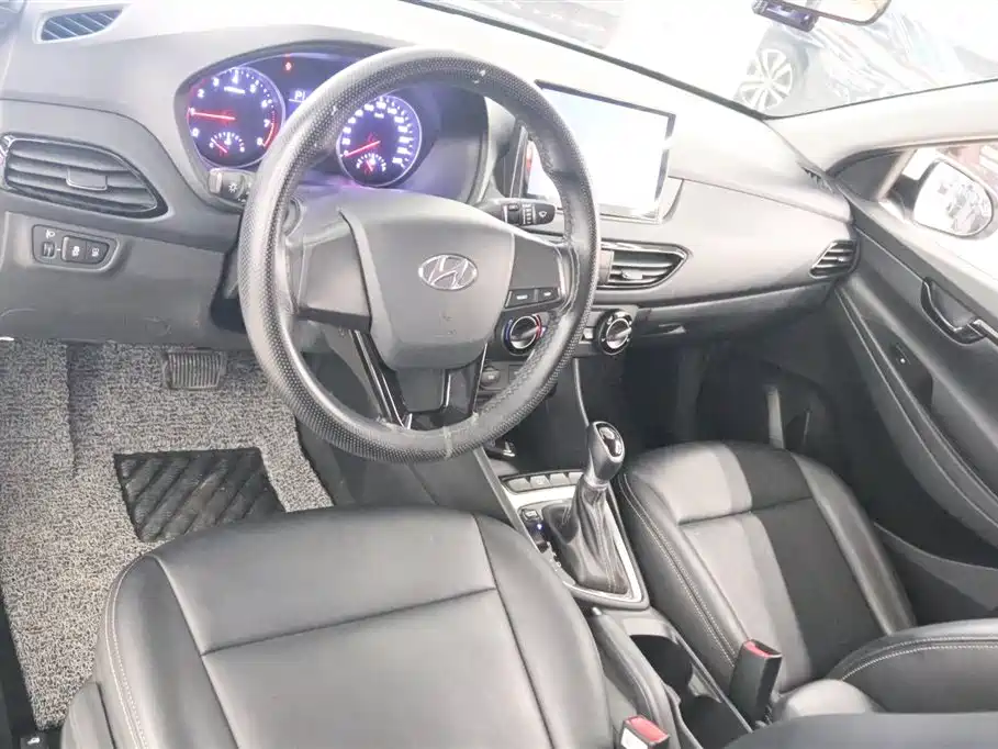 Hyundai Elantra 2021 — фото 10