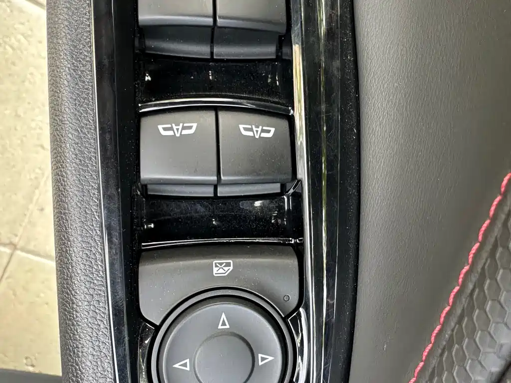 Chevrolet Orlando 2023 — фото 10