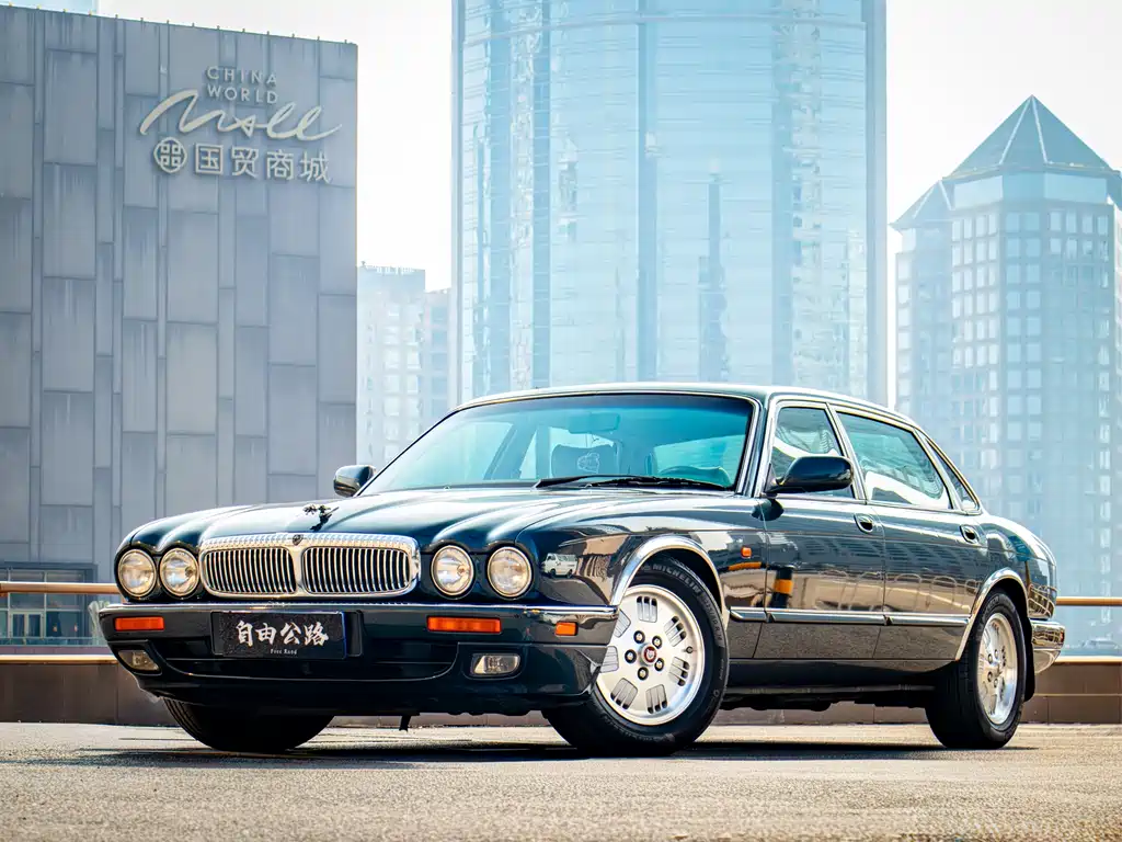 Jaguar XJ 1997 — фото 1