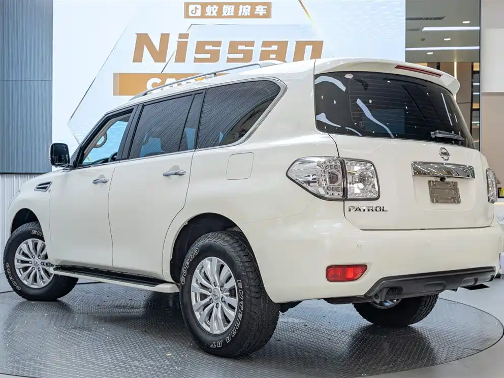 Nissan Patrol 2019 — фото 16
