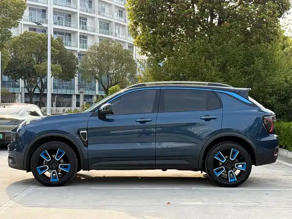 Lynk & Co 01 2019