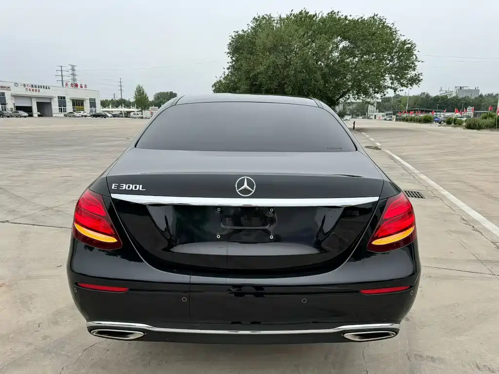 Mercedes-Benz E-Class 2017 — фото 5