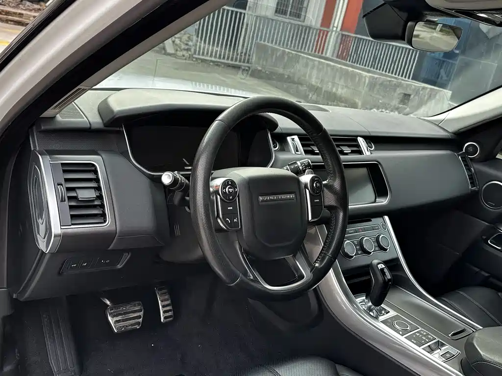 Land Rover Sport 2017 — фото 12