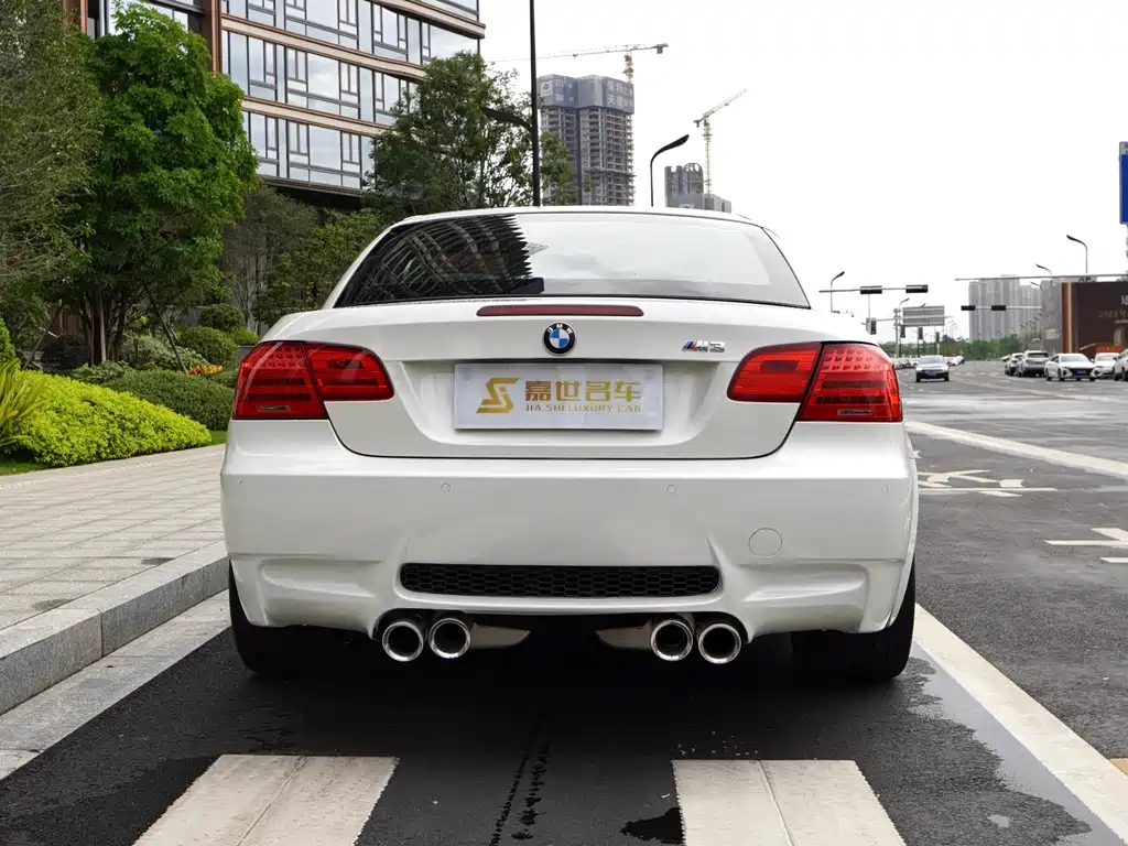 BMW M3 2011 — фото 15