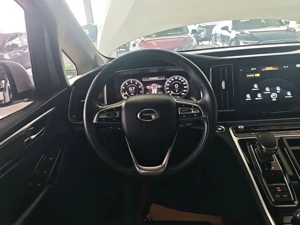 GAC Motor Trumpchi M8 2022 — фото 11