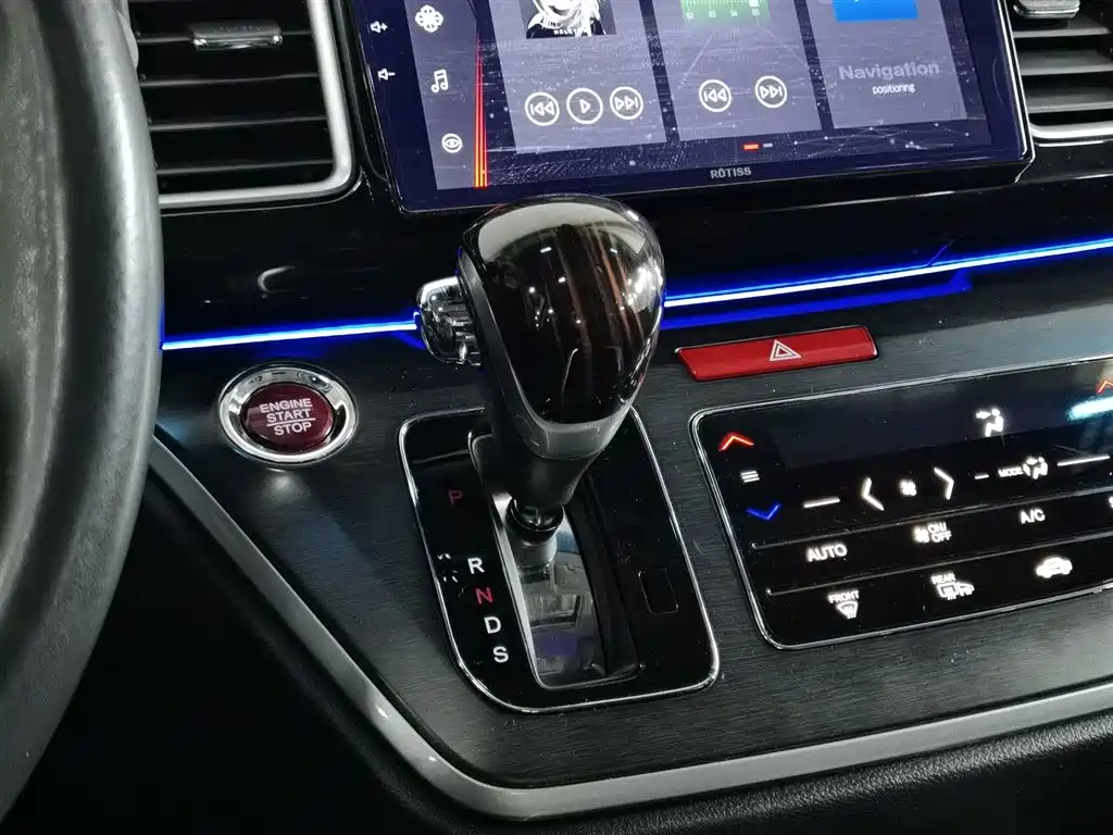 Honda Elysion 2018 — фото 13