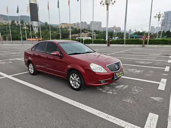 Buick Excelle 2012