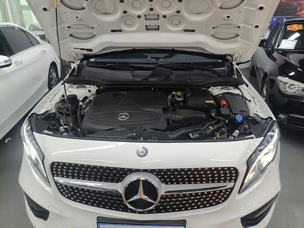 Mercedes-Benz GLA 2015 — фото 20