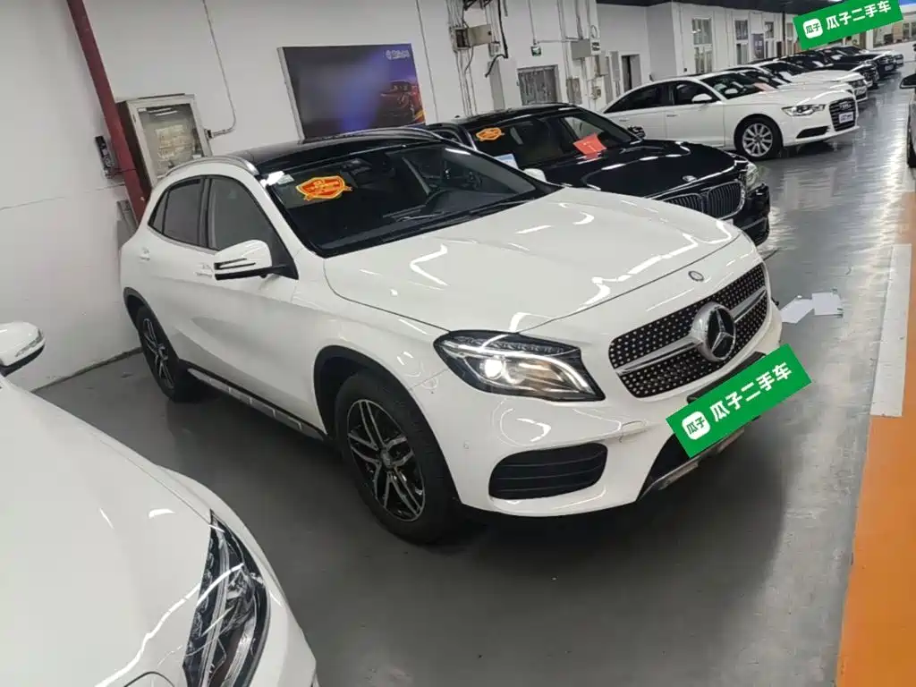 Mercedes-Benz GLA 2015