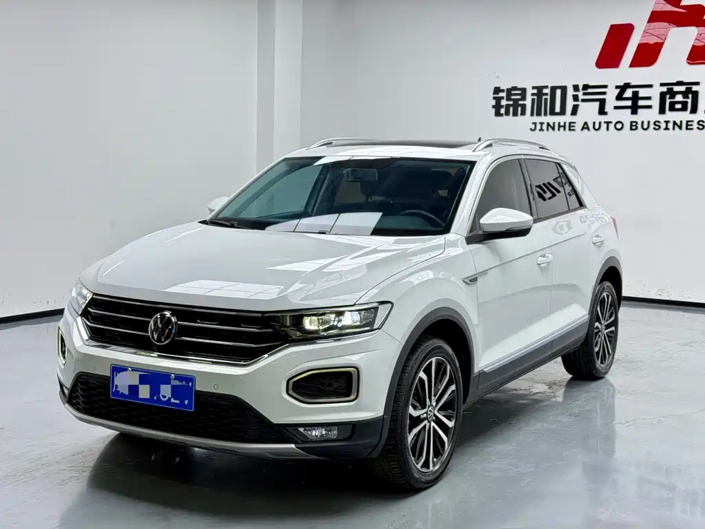Volkswagen T-Roc 2022 — фото 1