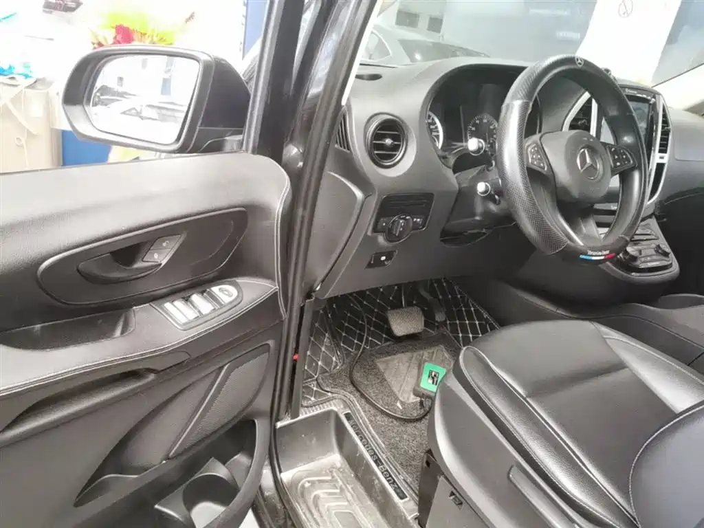 Mercedes-Benz Vito 2017 — фото 16