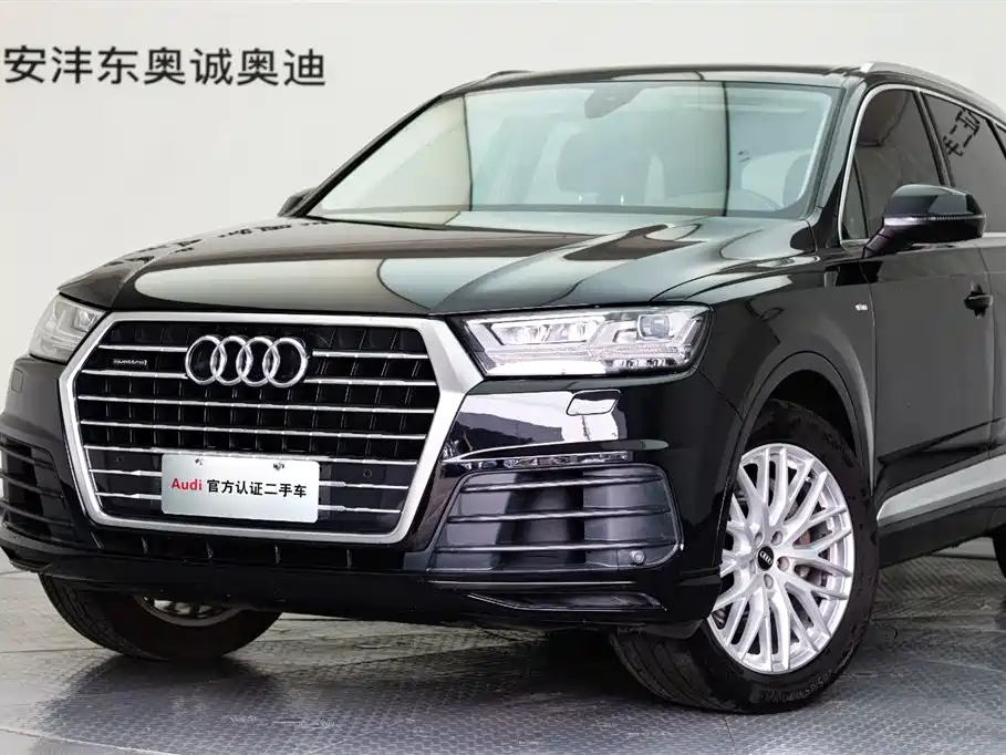 Audi Q7 2018 — фото 23