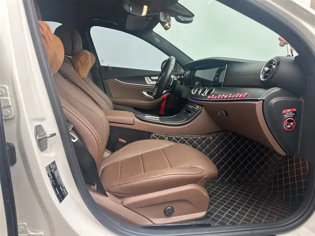 Mercedes-Benz E-Class 2020 — фото 14