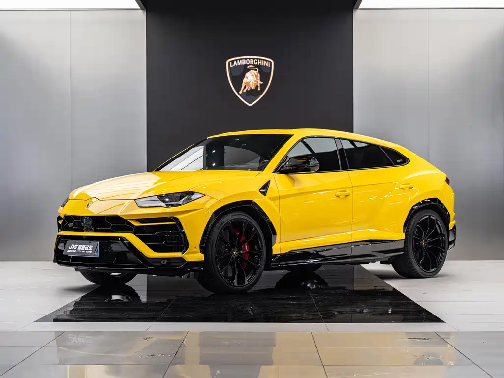 Lamborghini Urus 2022 — фото 1