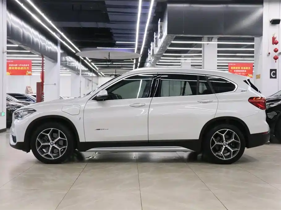 BMW X1 New Energy 2017 — фото 3