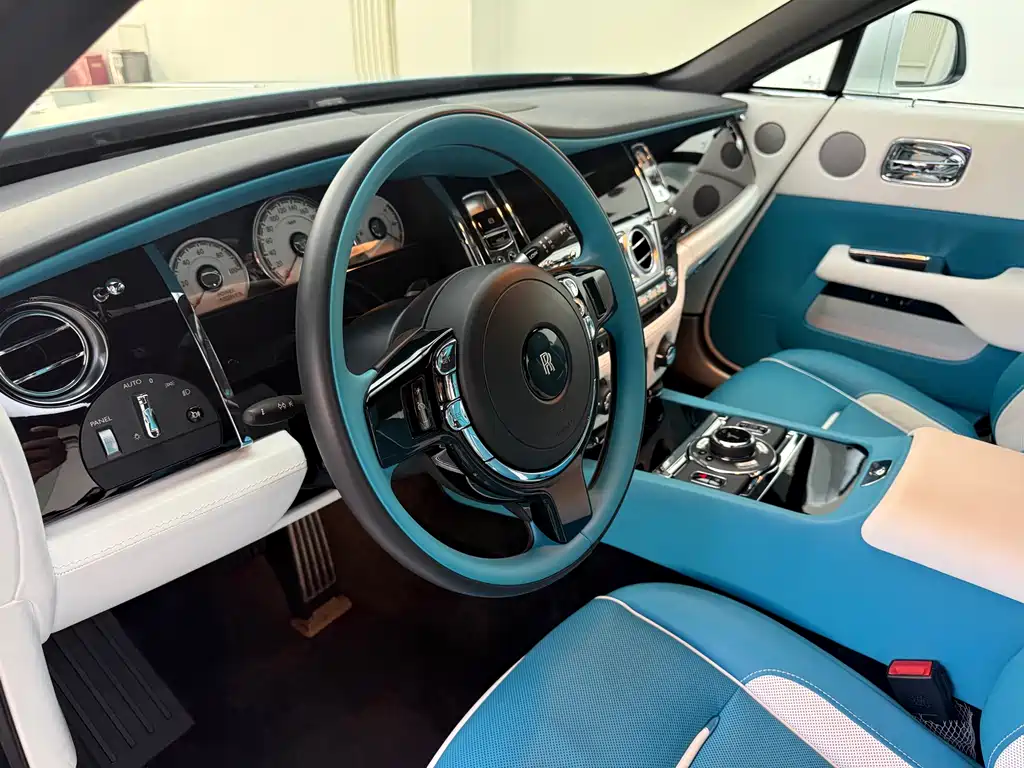 Rolls-Royce Wraith 2019 — фото 14