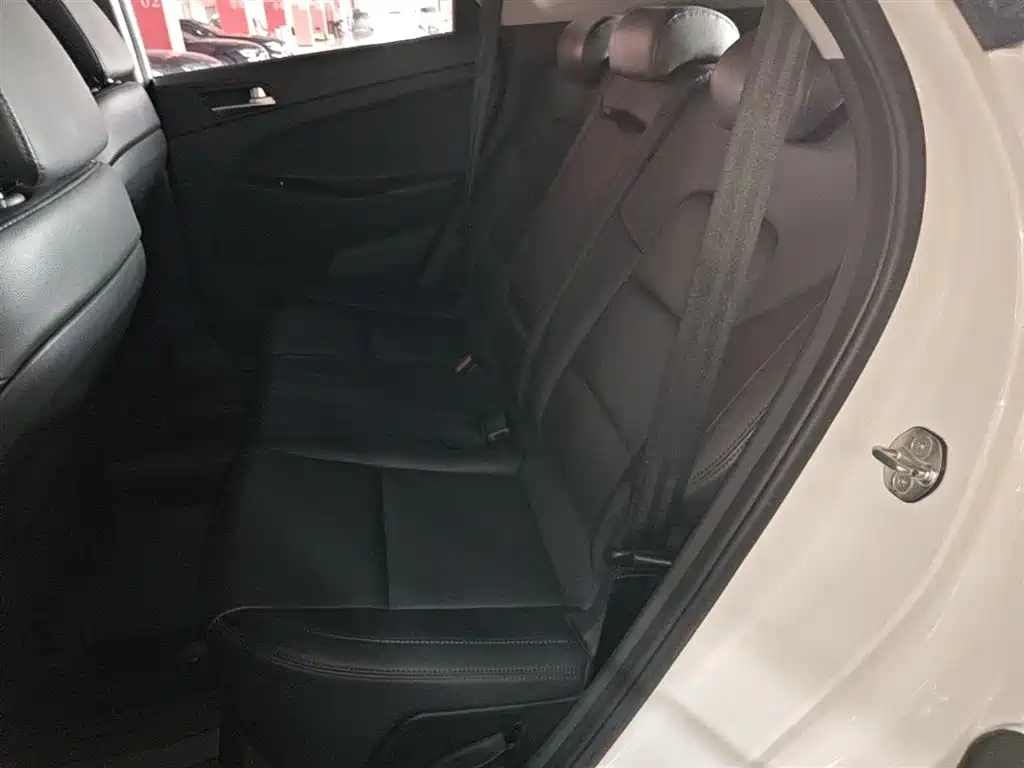 Hyundai Tucson 2016 — фото 17