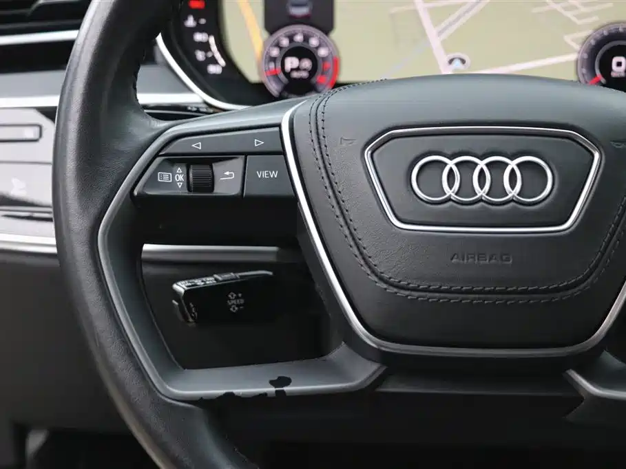 Audi A8 2018 — фото 16