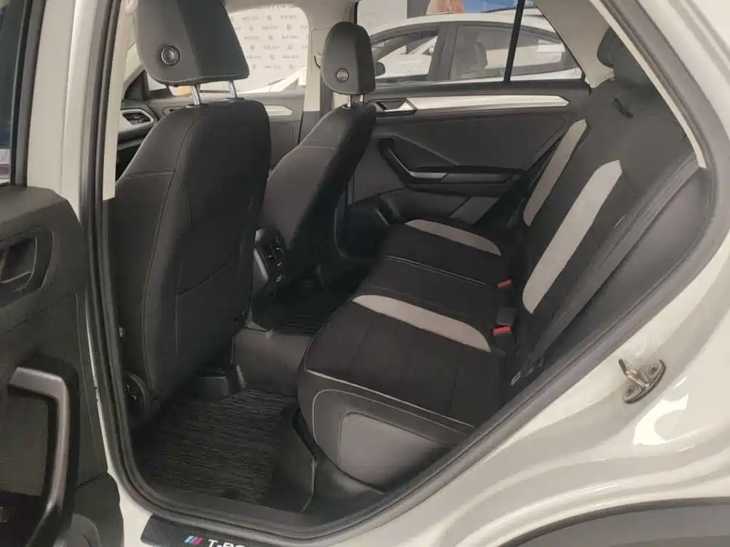 Volkswagen T-Roc 2020 — фото 13