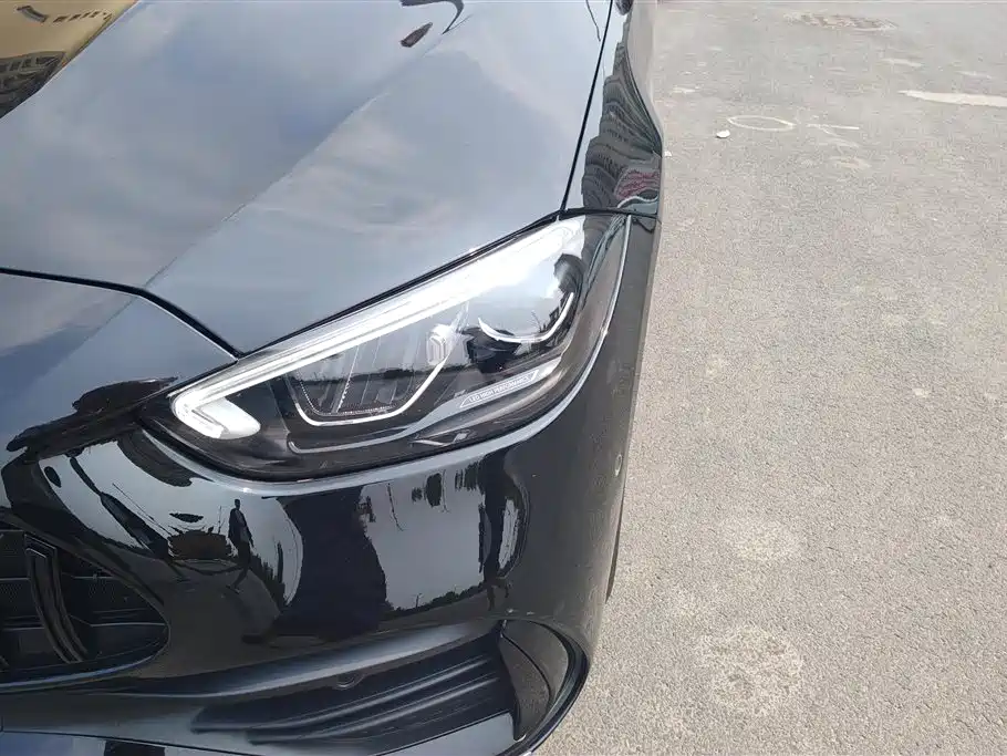 Mercedes-Benz C-Class 2023