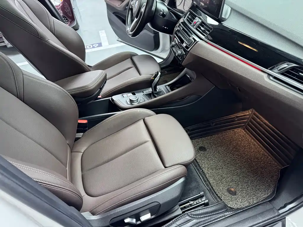 BMW X1 2022 — фото 11