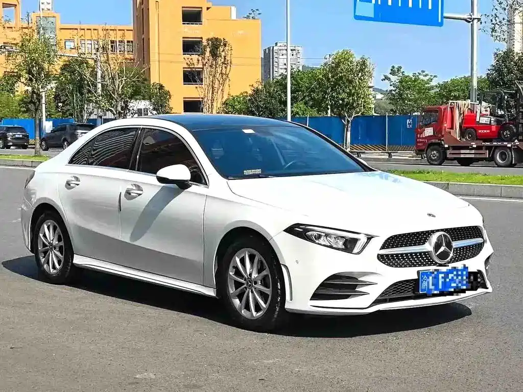 Mercedes-Benz A-Class 2021 — фото 11
