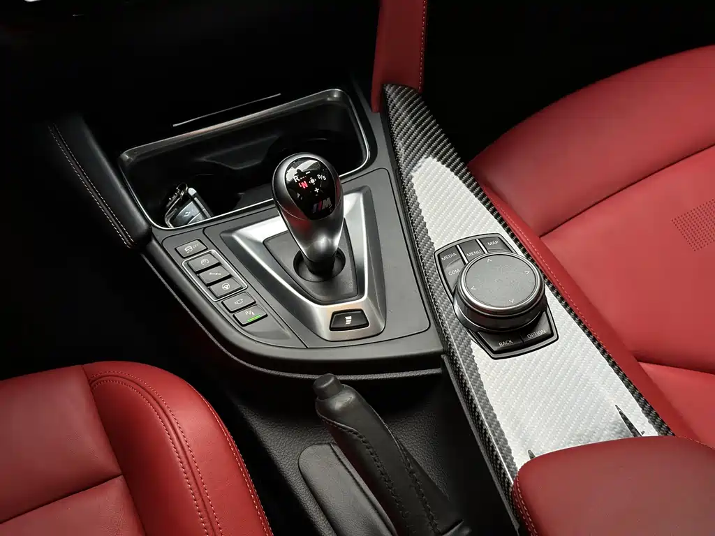 BMW M4 2019 — фото 13