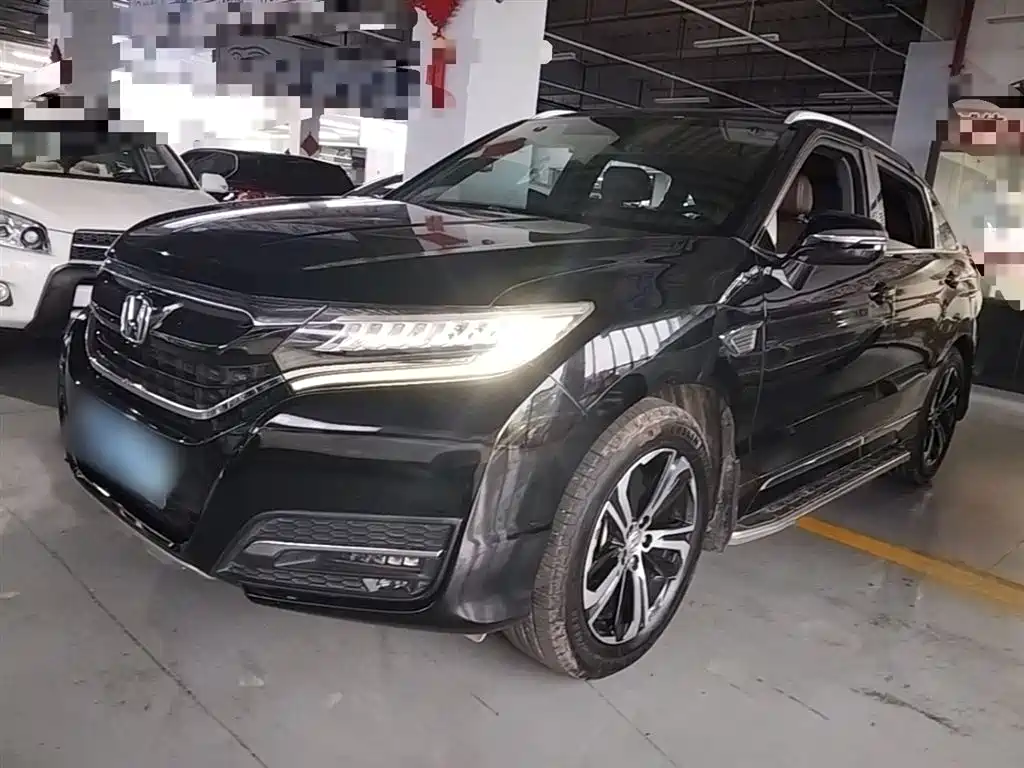 Honda UR-V 2018 — фото 1