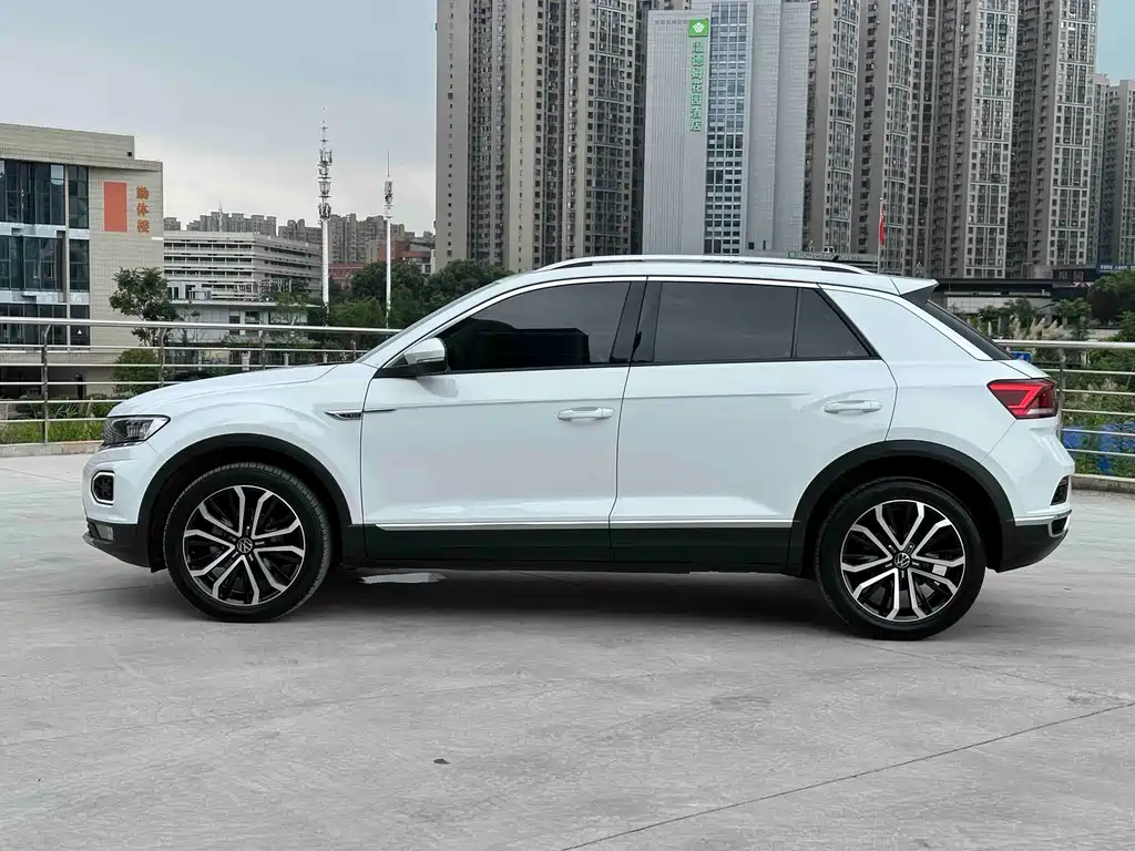 Volkswagen T-Roc 2023