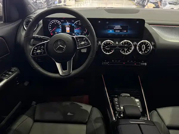 Mercedes-Benz GLA 2021