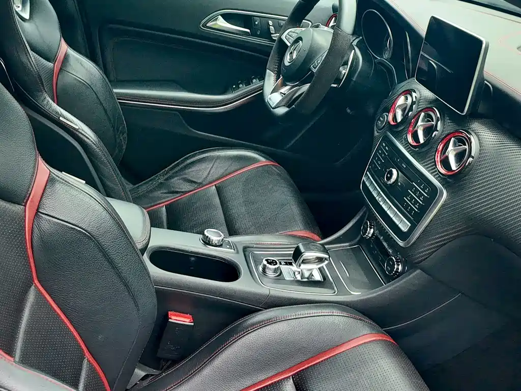 Mercedes-Benz A-Class AMG 2016 — фото 38