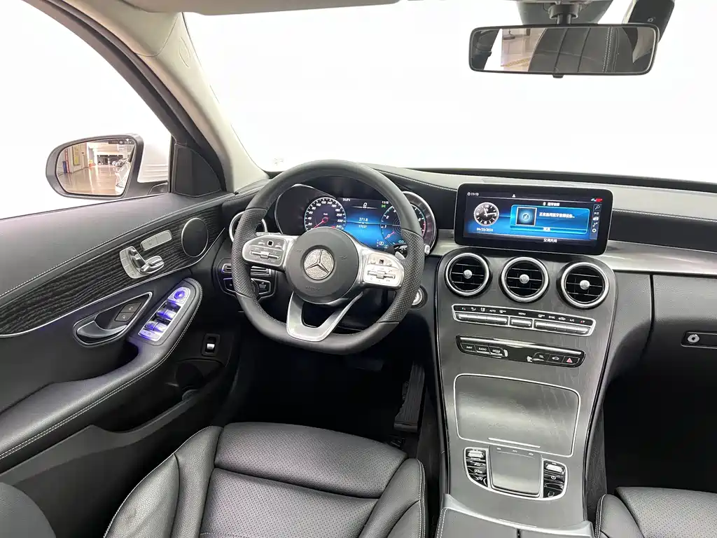 Mercedes-Benz C-Class 2022 — фото 12