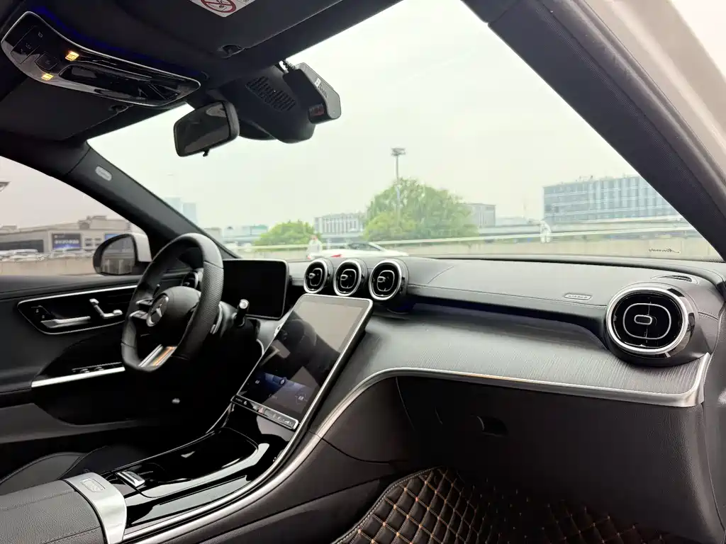 Mercedes-Benz C-Class 2022 — фото 14
