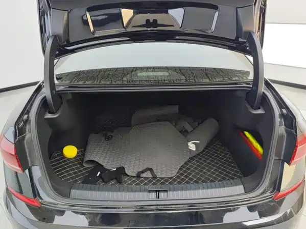 Volkswagen Passat 2023
